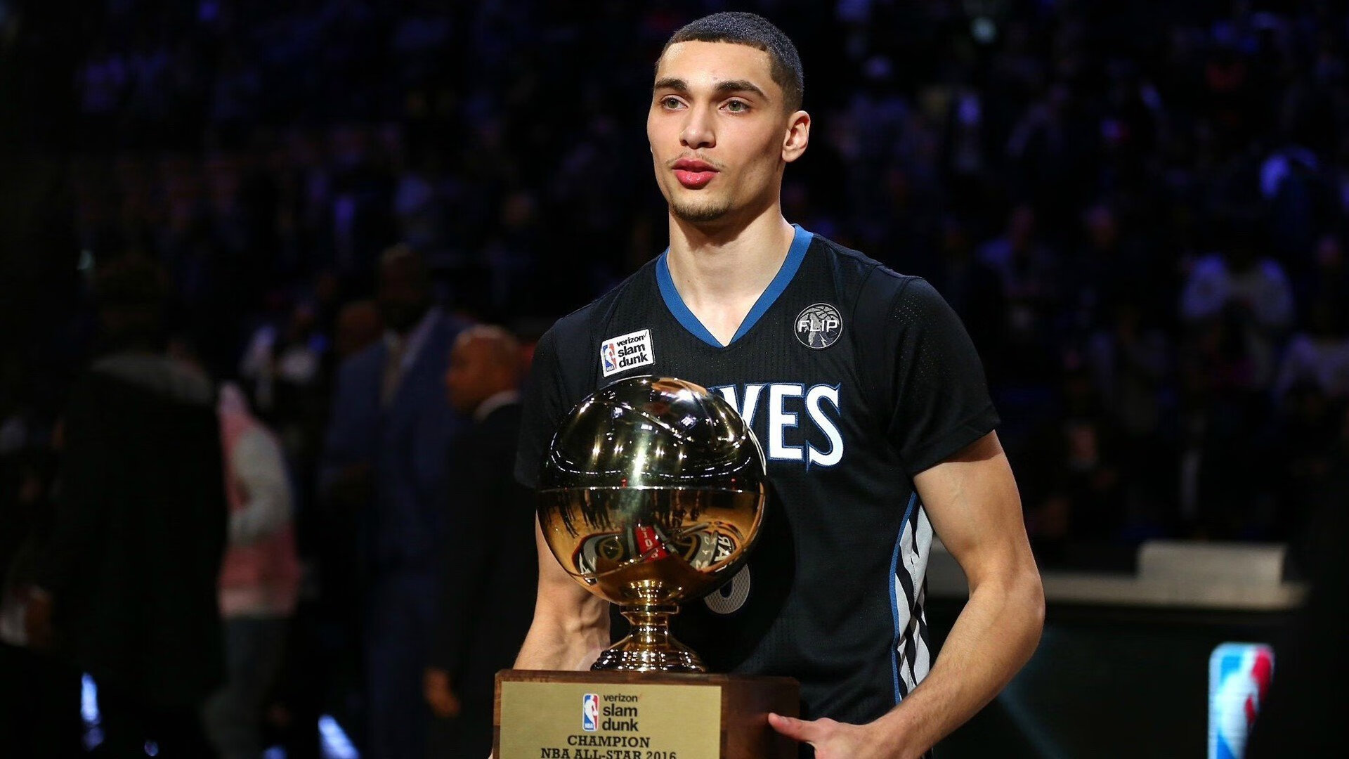 舞台的尺度，当英格拉姆踏入美加墨的聚光灯下