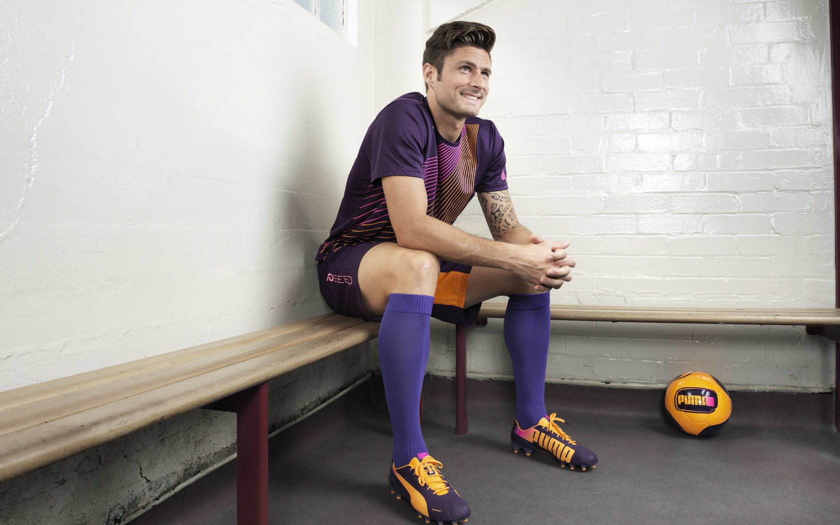 凯恩彻底打爆防线,当美国铁血绝杀巴萨式传控